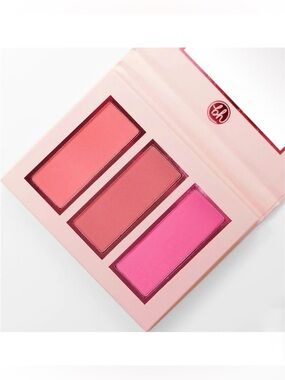 Blush Palette Trio BH Cosmetics Mrs. Bella Rosy 3 Color Blush Trio